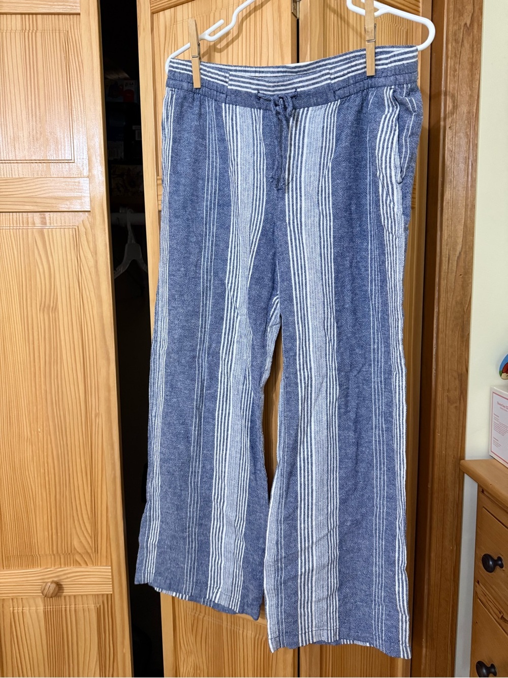 Old Navy Blue and White Striped Wide Leg Pants